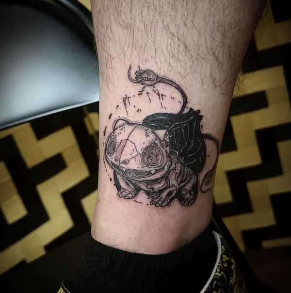 Bulbasaur flash tattoo by LoLo, on the ankle